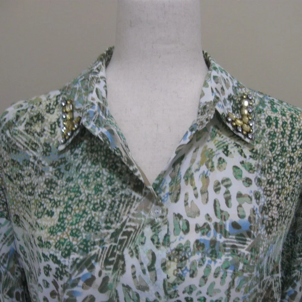 Chicos Animal Print Chiffon Tunic Blouse sz M Jeweled Collar Green Beige - Picture 2 of 12